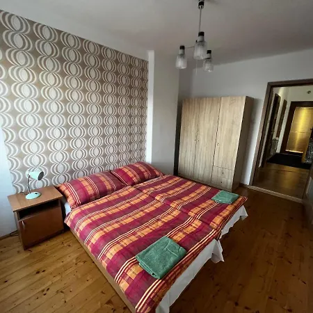 Privat Milan